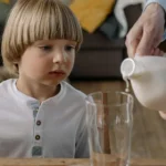 ¿Por qué la leche puede estar afectando el progreso de tu hijo con autismo?